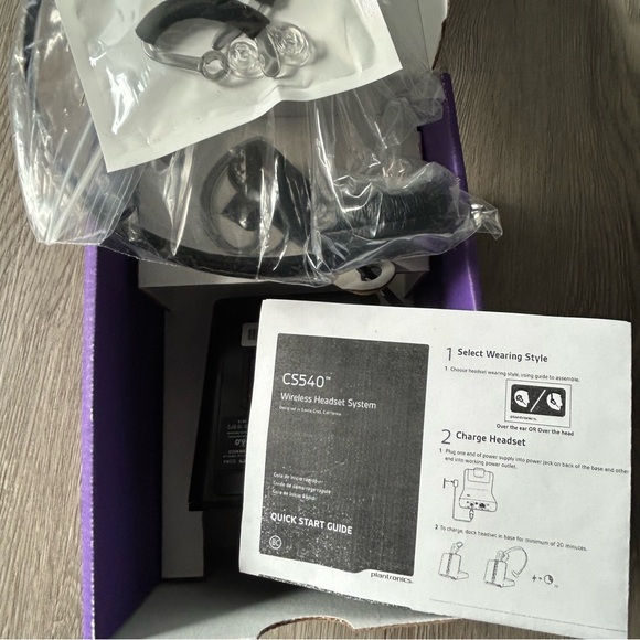 Headset Advisor Plantronics CS540 Wireless Office Headset System - Picture 1 of 3